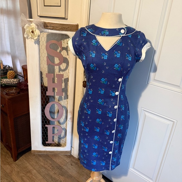 Voodoo Vixen Dresses & Skirts - Voodoo Vixen Blue Floral Buttoned Mini Dress